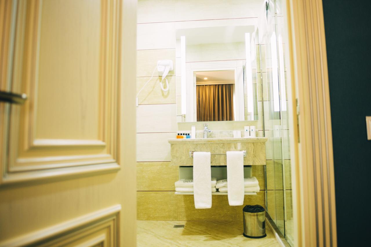 Emerald Suite Hotel Баку Екстер'єр фото