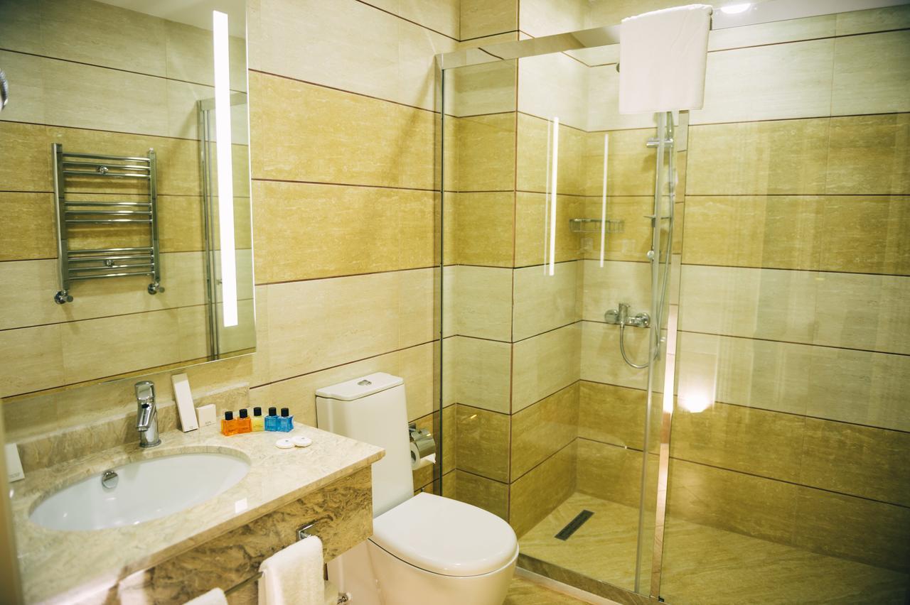 Emerald Suite Hotel Баку Екстер'єр фото