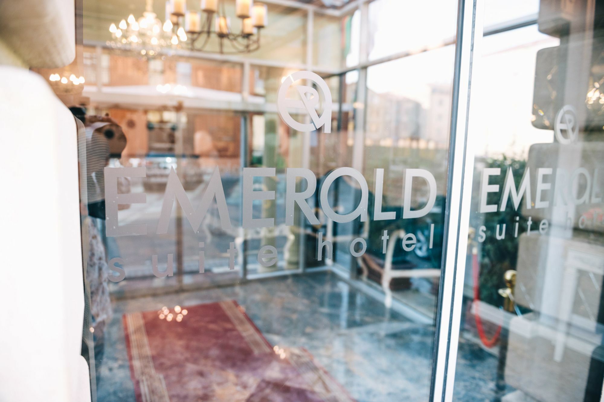 Emerald Suite Hotel Баку Екстер'єр фото