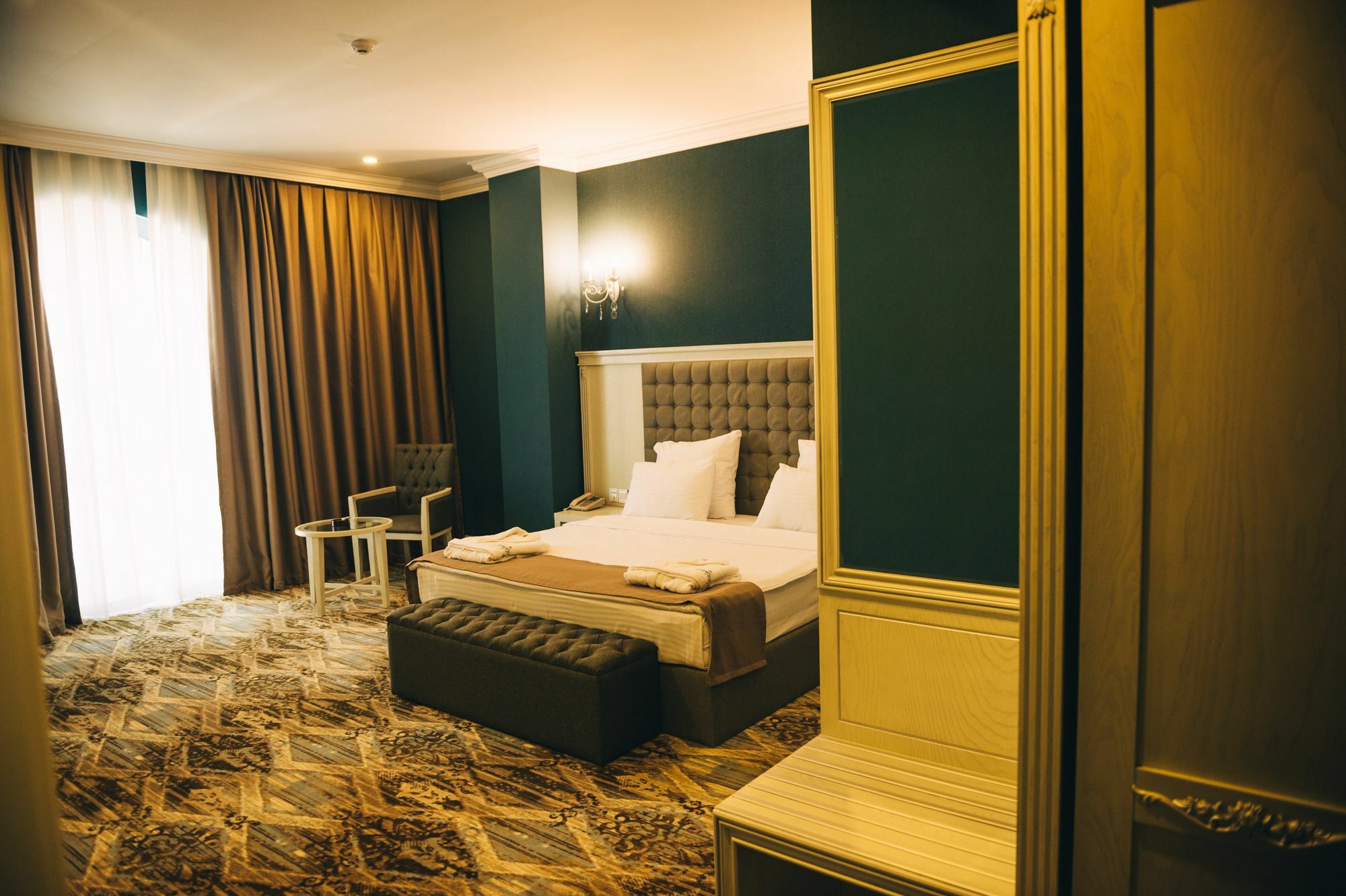 Emerald Suite Hotel Баку Екстер'єр фото