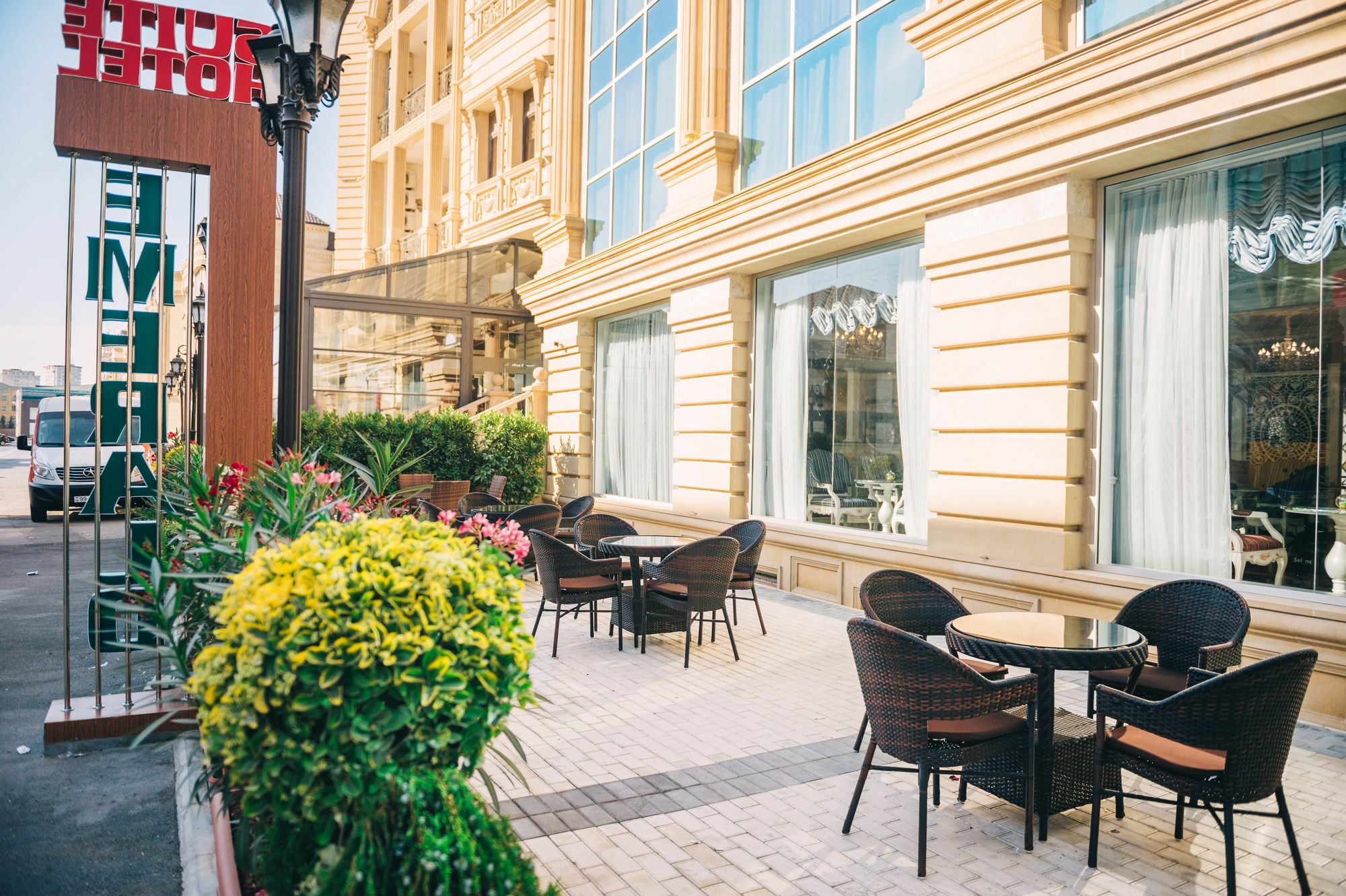 Emerald Suite Hotel Баку Екстер'єр фото